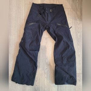 Arc'teryx Sentinel ski pants size medium short
